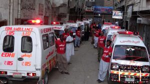 13 Killed as Oil Tanker Overturns onto Passenger Van Near Karachi